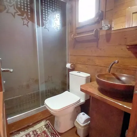 Defnewoodhome شقة فندقية